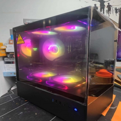 华硕 13代i5 13400F 华硕RTX4060-8G雪豹双风扇 电竞游戏台式机组装电脑主机全套DIY组装整机 13代i5 4060-8G 500G M.2 金士顿骇客16G 3200-2 海景房机箱